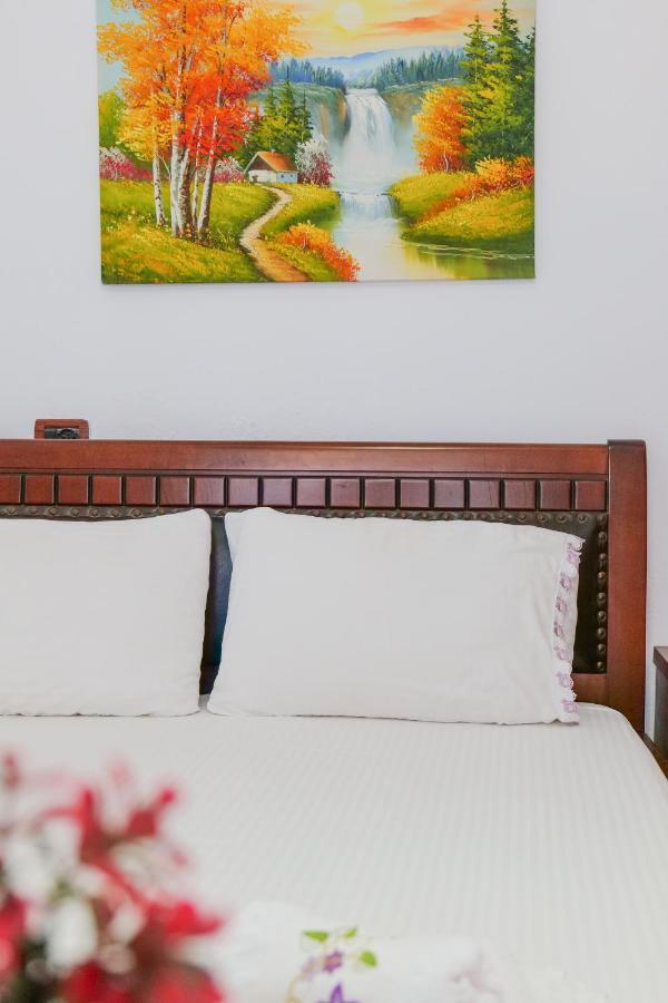 קסאמיל Guest House Gerard מראה חיצוני תמונה
