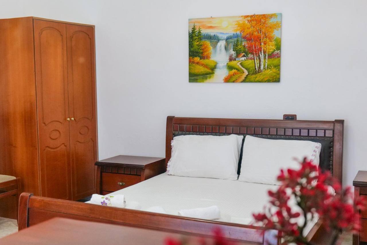 קסאמיל Guest House Gerard מראה חיצוני תמונה