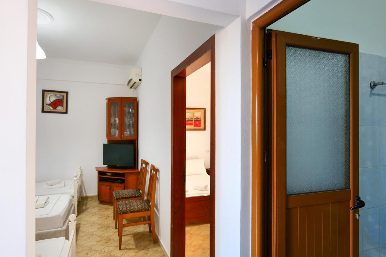 קסאמיל Guest House Gerard מראה חיצוני תמונה